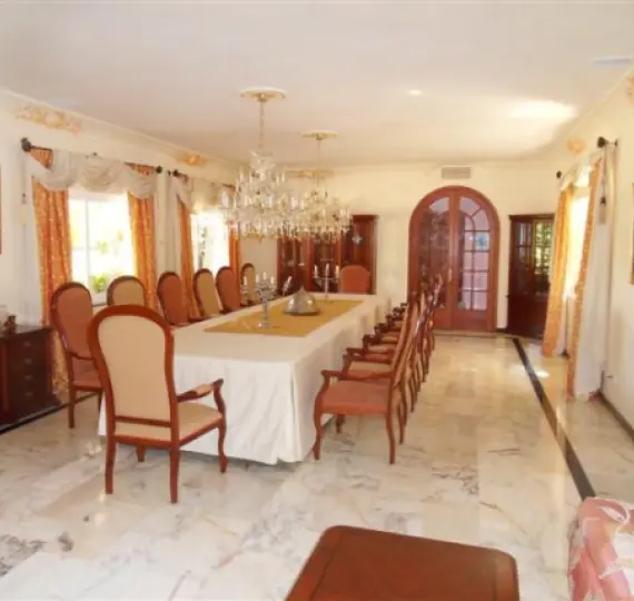 Villa independiente R326285