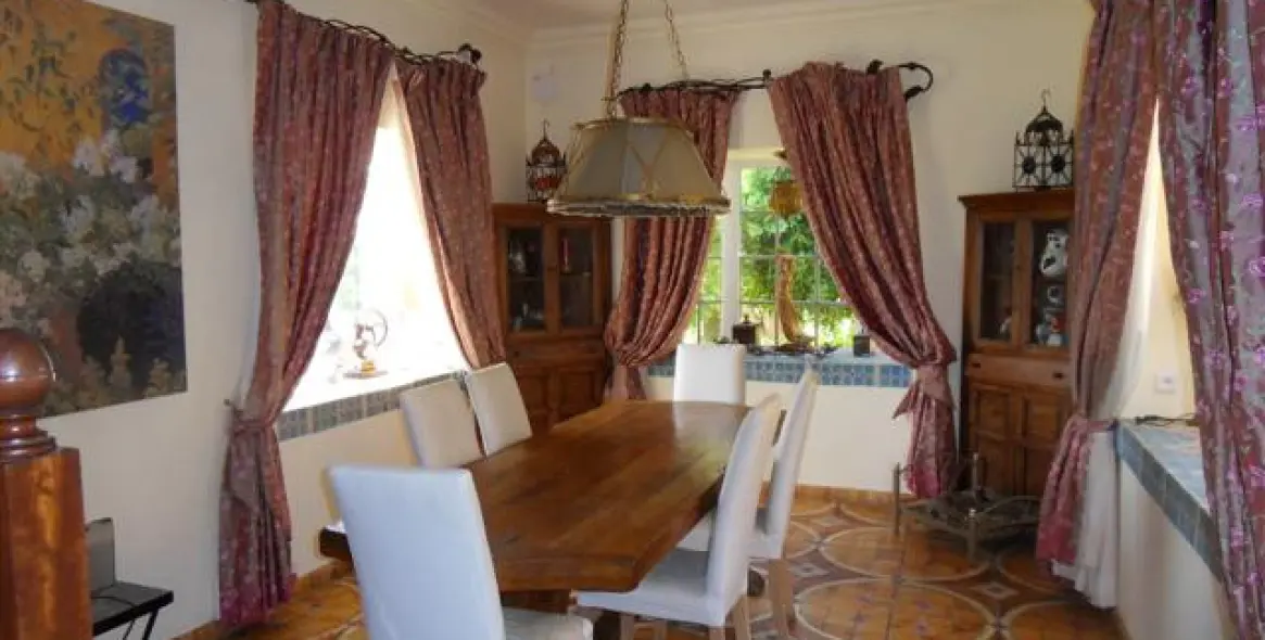 Sale of detached villa in La Quinta 13