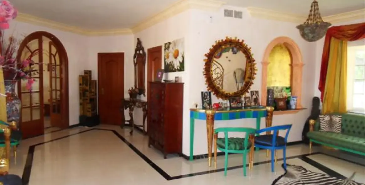 Sale of detached villa in La Quinta 18