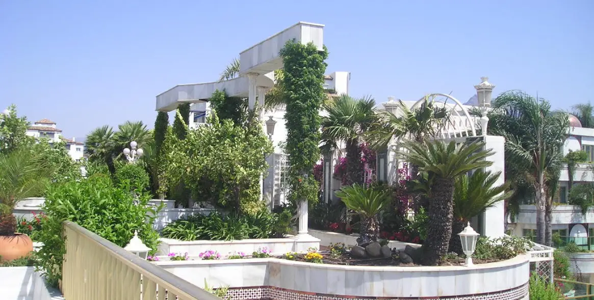 Short-term rent of penthouse in Puerto Banús 7