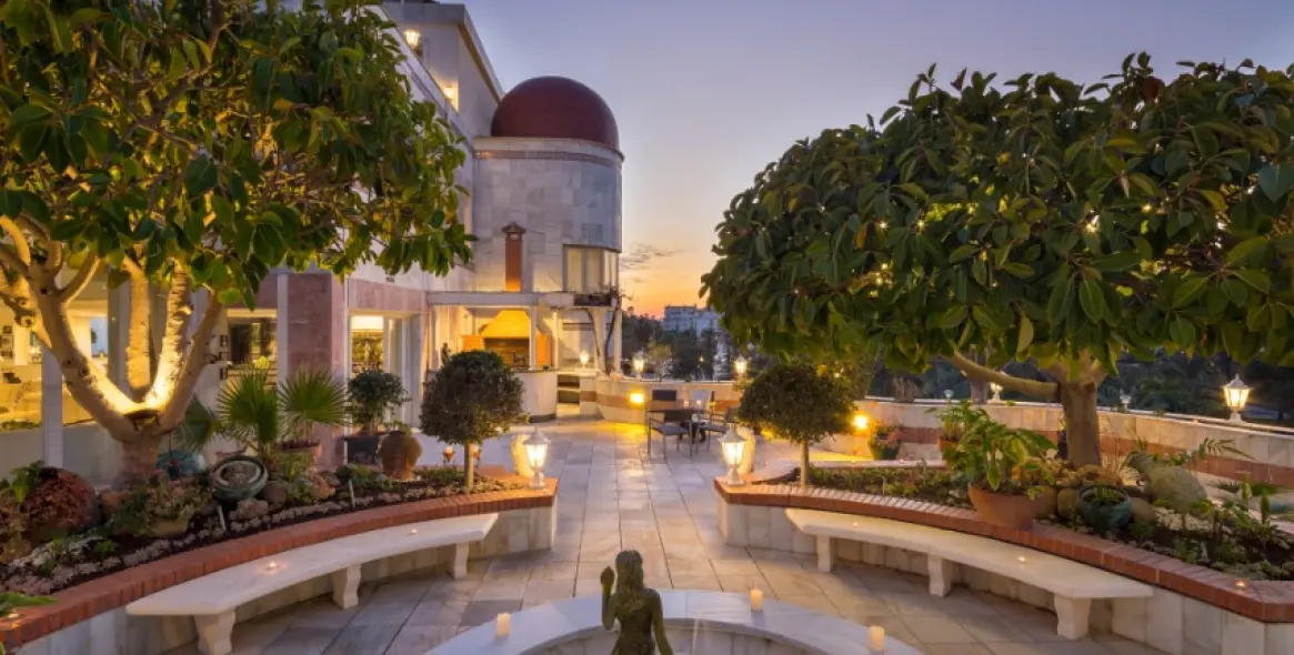 Short-term rent of penthouse in Puerto Banús 16