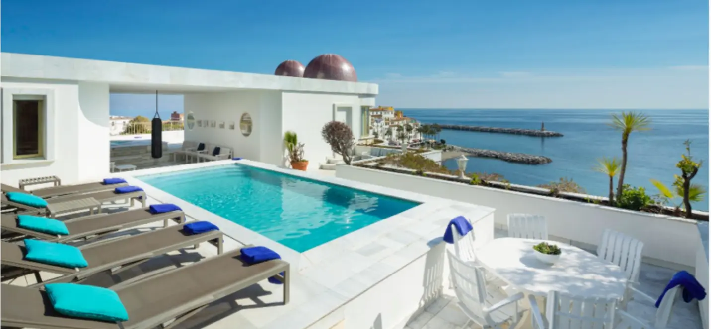 Alquiler a corto plazo de ático en Puerto Banús 0