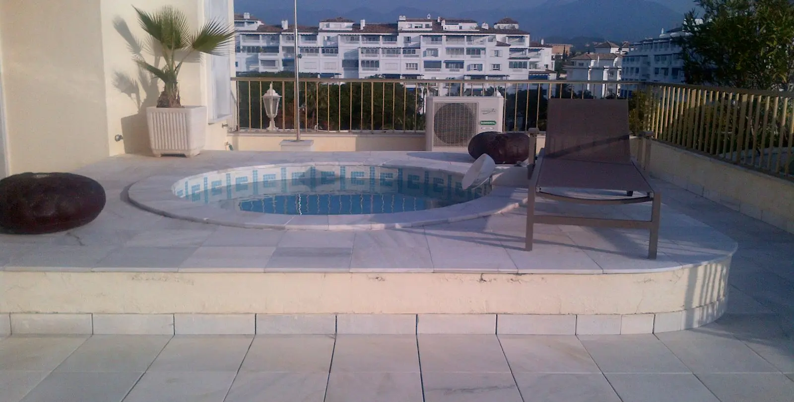 Short-term rent of penthouse in Puerto Banús 38