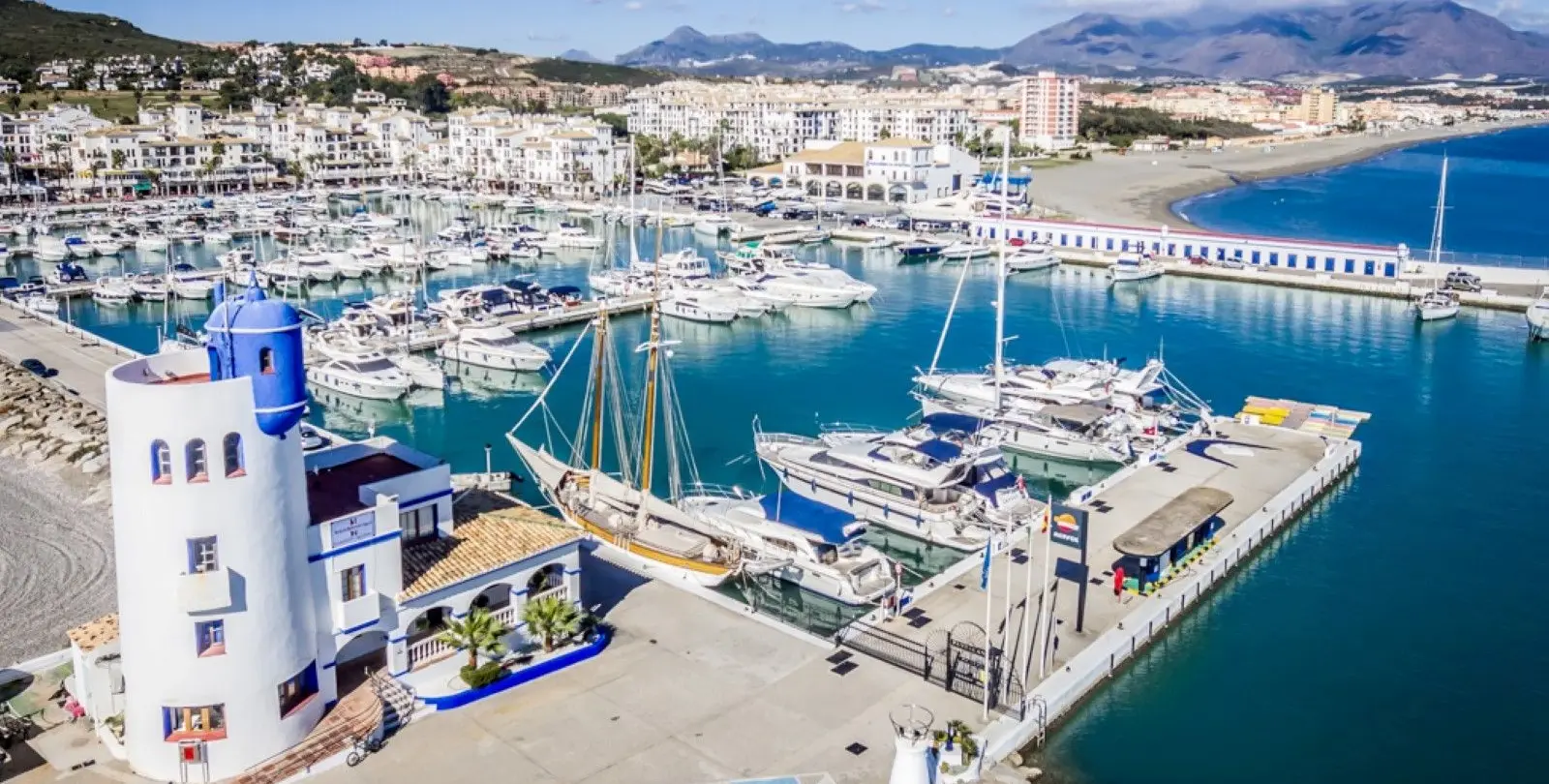 Sale of residential plot in La Duquesa 3
