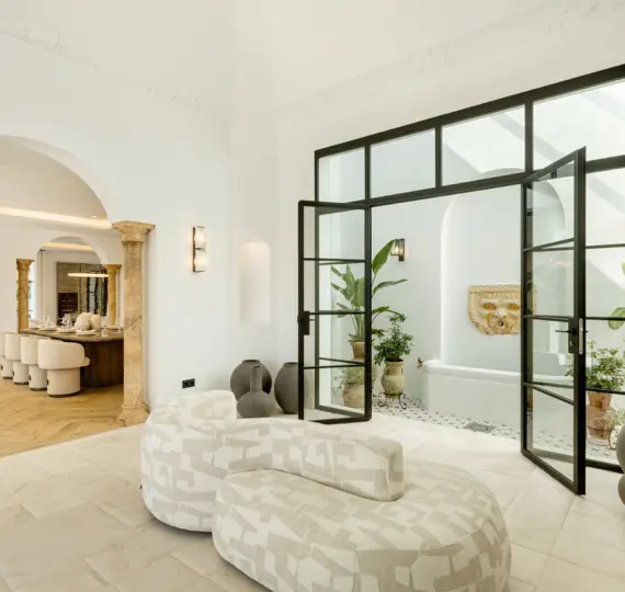 Продажа  отдельно стоящей виллы в Benahavís