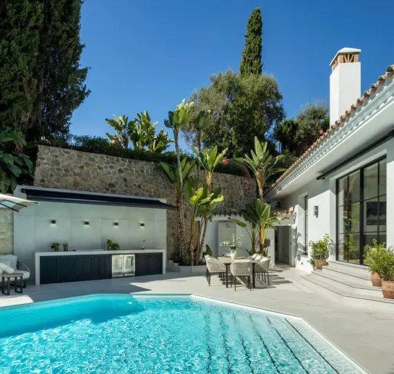 Продажа  отдельно стоящей виллы в Benahavís