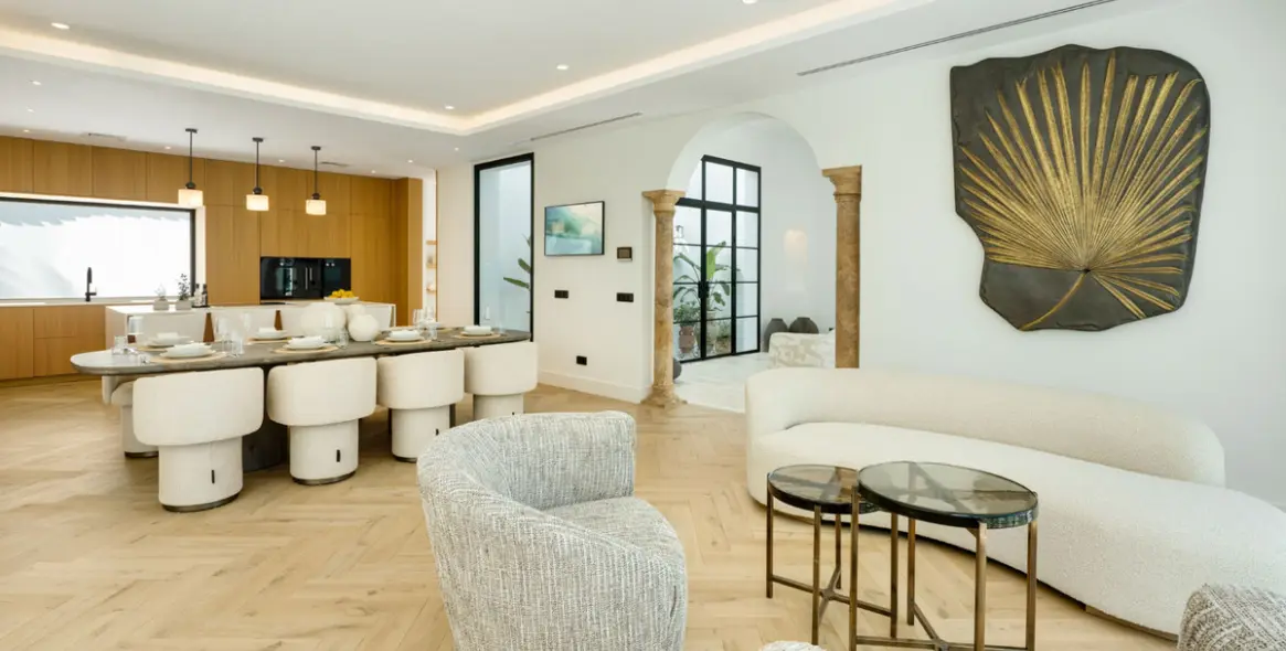 Sale of detached villa in Benahavís 13