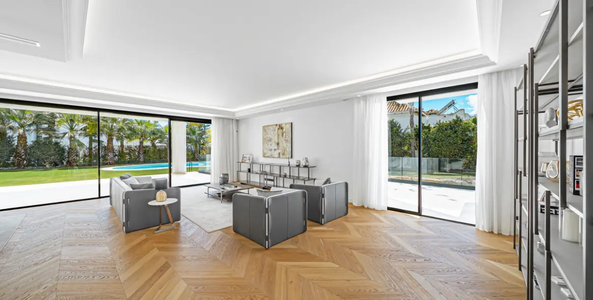 Sale of detached villa in The Golden Mile 10