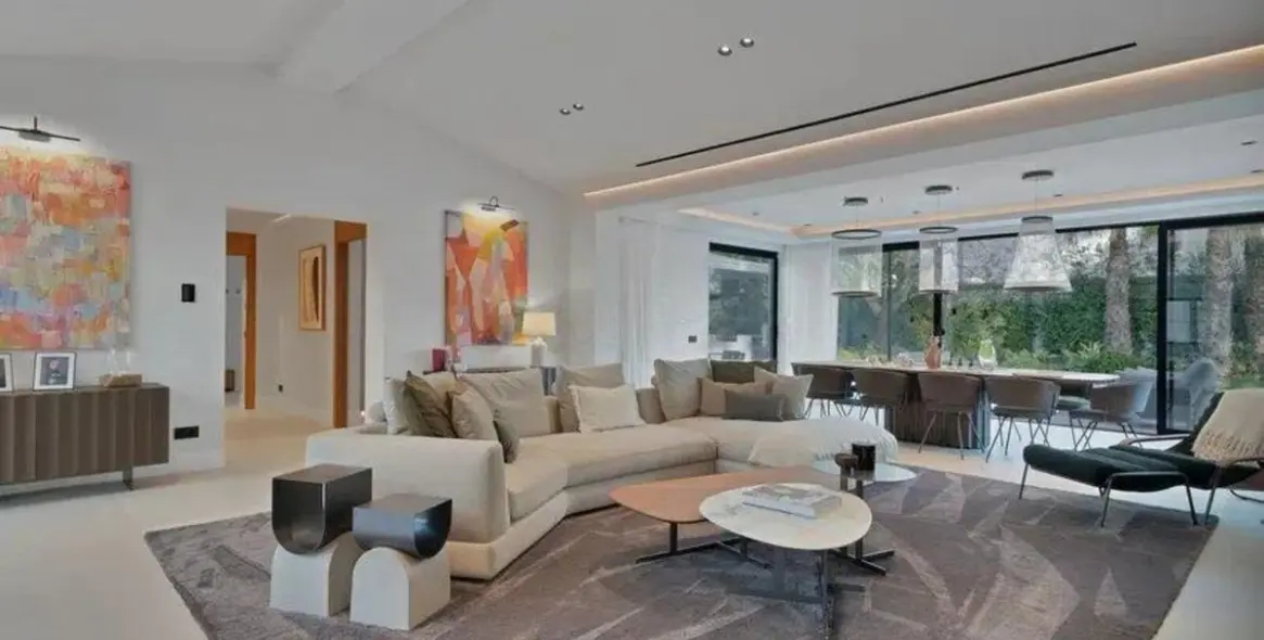 Sale of detached villa in Puerto Banús 4