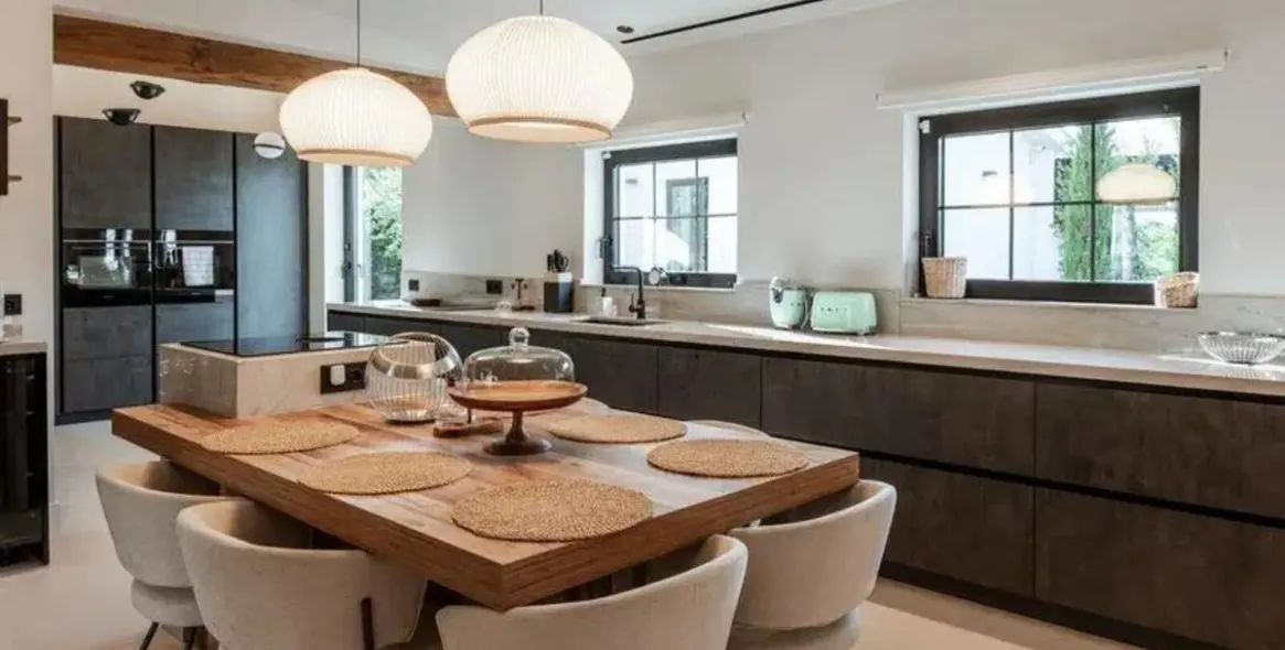 Sale of detached villa in Puerto Banús 8