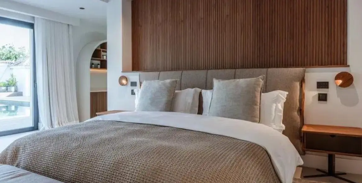 Sale of detached villa in Puerto Banús 27