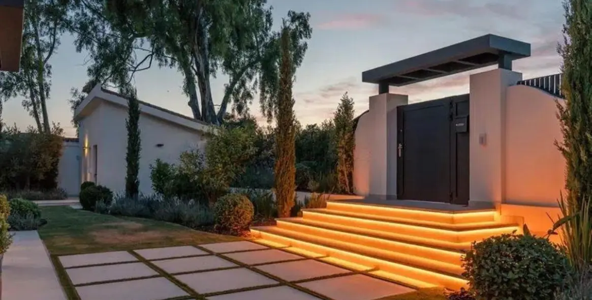 Sale of detached villa in Puerto Banús 34