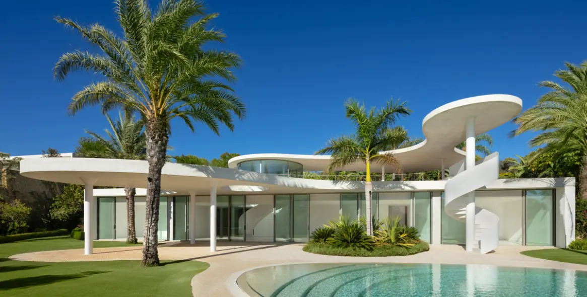 Venta de villa independiente en Casares 1