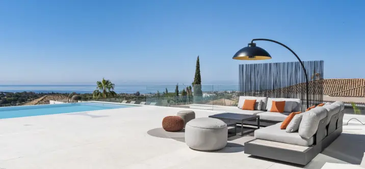 Продажа  отдельно стоящей виллы в El Paraiso 3