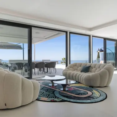 Продажа  отдельно стоящей виллы в El Paraiso