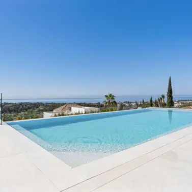 Продажа  отдельно стоящей виллы в El Paraiso