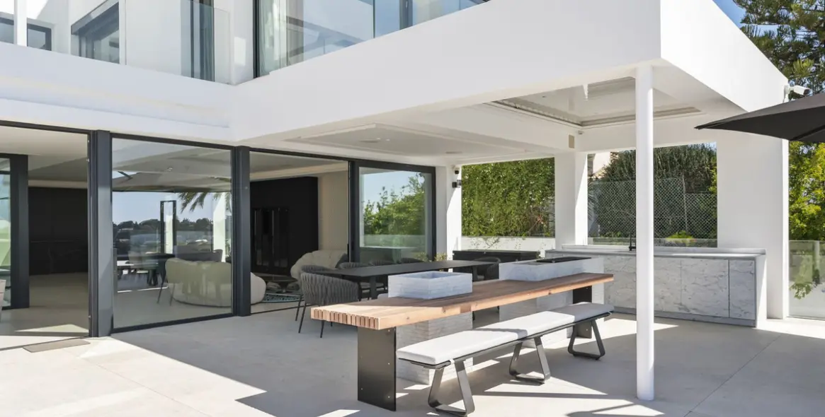 Продажа  отдельно стоящей виллы в El Paraiso 14