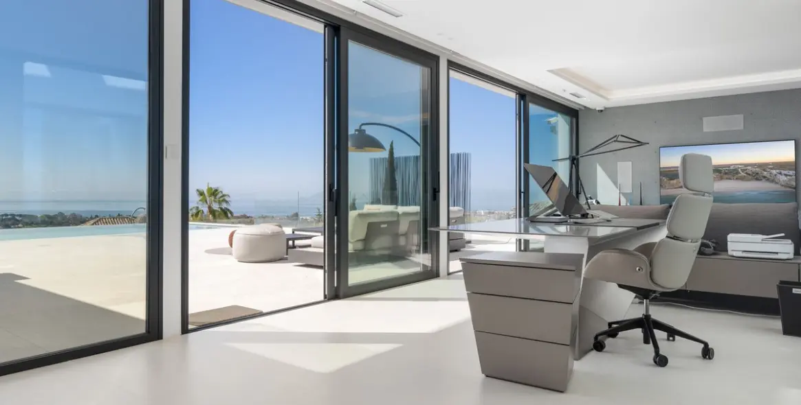 Продажа  отдельно стоящей виллы в El Paraiso 20