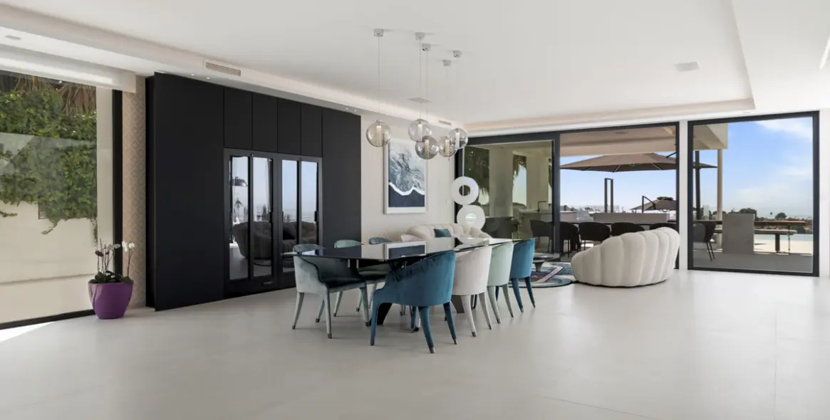 Продажа  отдельно стоящей виллы в El Paraiso 24