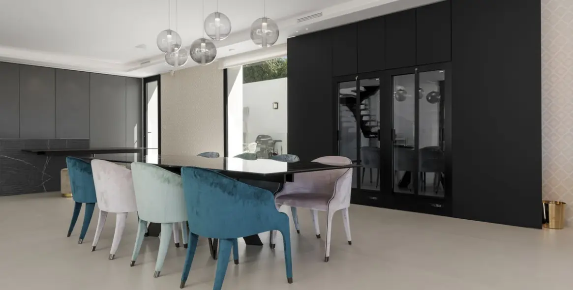 Продажа  отдельно стоящей виллы в El Paraiso 25