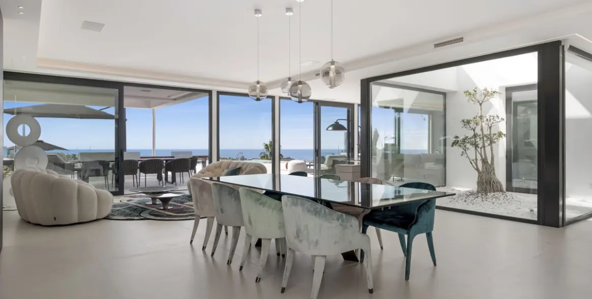 Продажа  отдельно стоящей виллы в El Paraiso 26