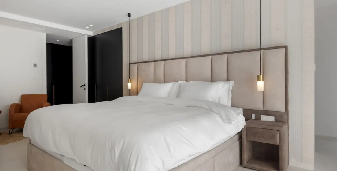 Продажа  отдельно стоящей виллы в El Paraiso 54