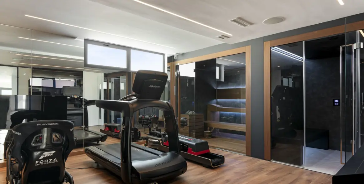 Продажа  отдельно стоящей виллы в El Paraiso 69