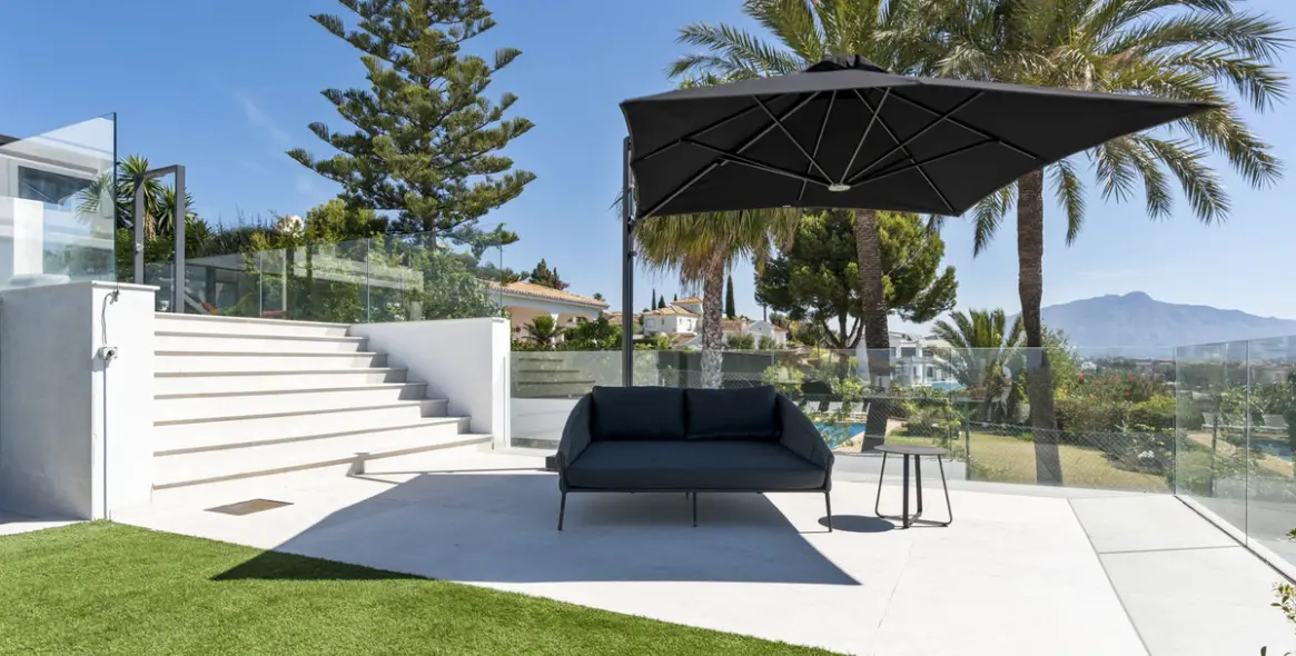 Продажа  отдельно стоящей виллы в El Paraiso 82