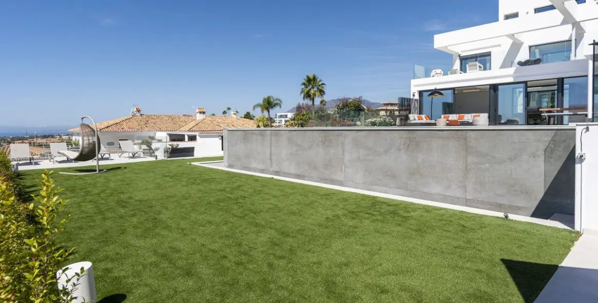 Продажа  отдельно стоящей виллы в El Paraiso 85