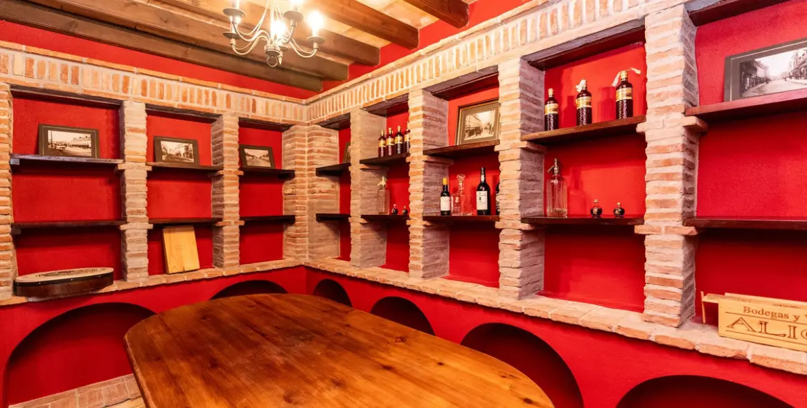 Sale of detached villa in Sierra Blanca 42