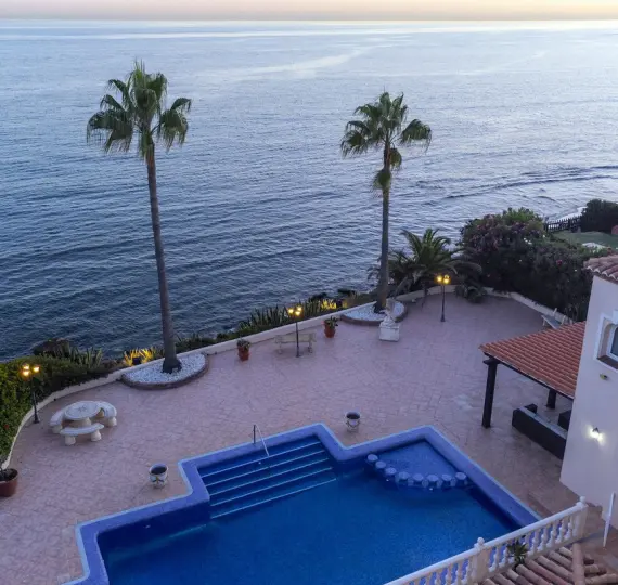 Detached villa R5156299