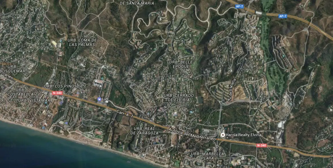 Sale of residential plot in Elviria 1