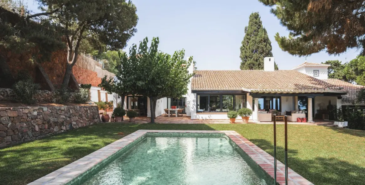 Продажа  отдельно стоящей виллы в Malaga (район Málaga Este) 4