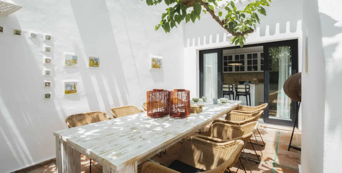 Продажа  отдельно стоящей виллы в El Candado 19