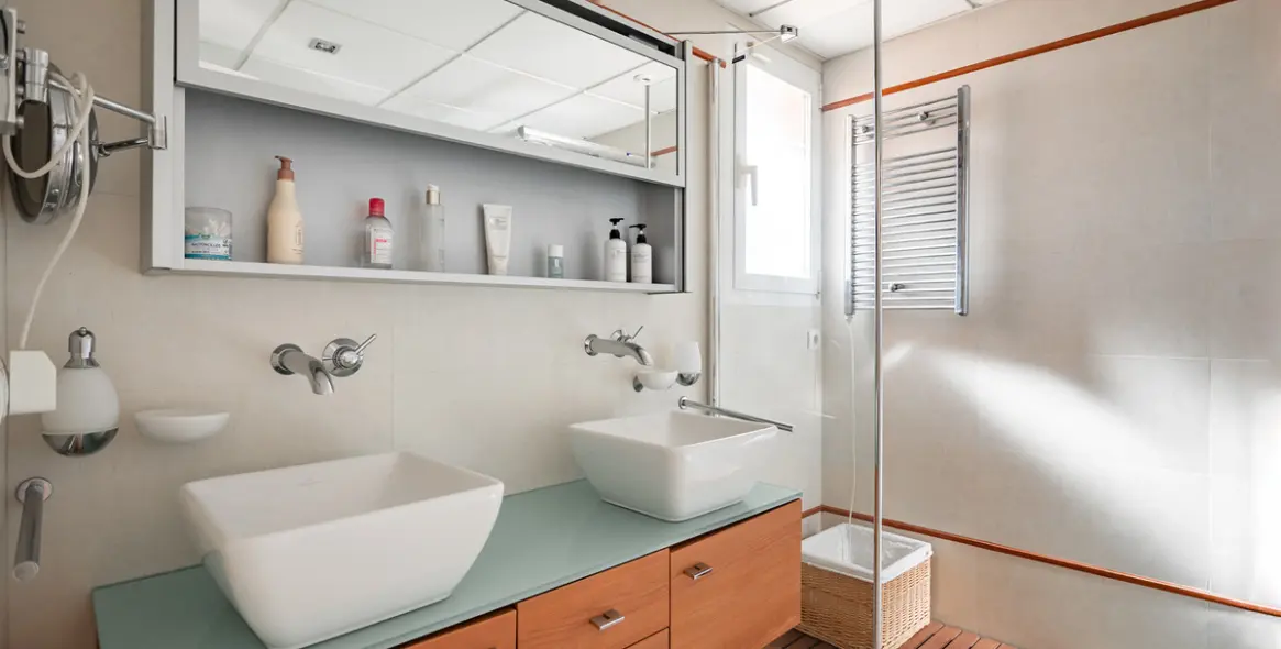 Sale of detached villa in New Golden Mile 25