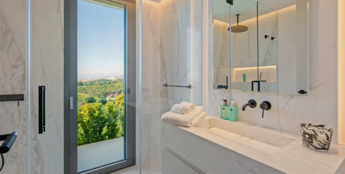 Продажа  отдельно стоящей виллы в El Rosario 26