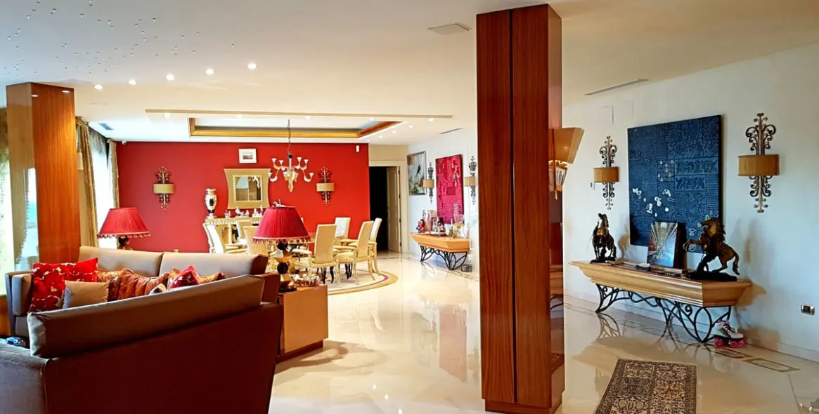 Sale of penthouse in Estepona (district New Golden Mile) 9