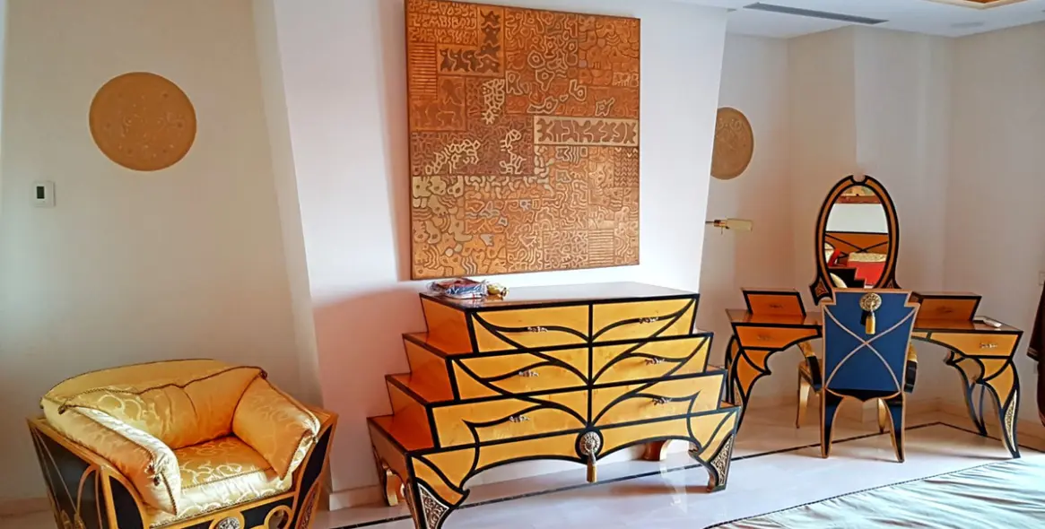 Sale of penthouse in New Golden Mile 19