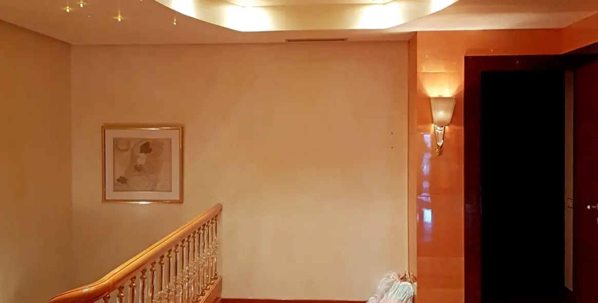 Sale of penthouse in New Golden Mile 27