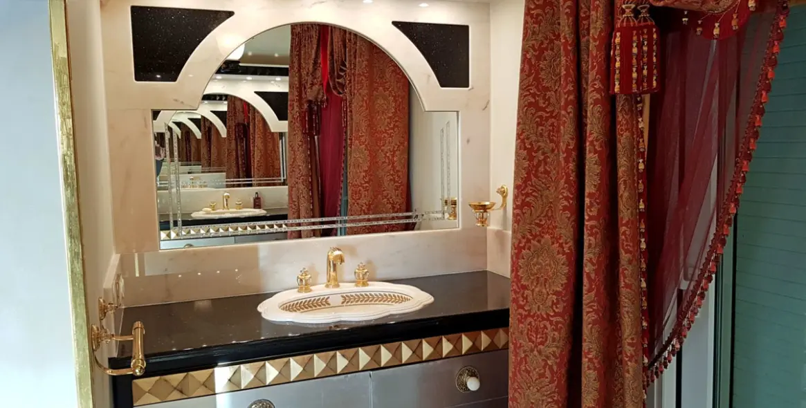 Sale of penthouse in New Golden Mile 37