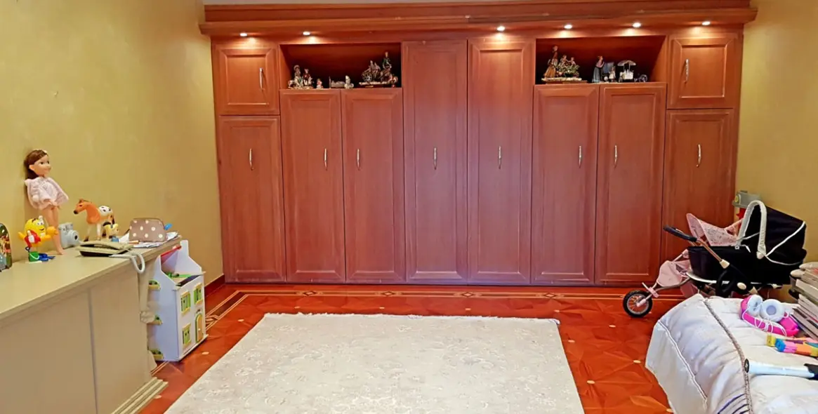 Sale of penthouse in New Golden Mile 41
