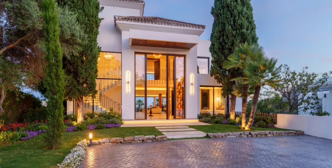 Продажа  отдельно стоящей виллы в Nueva Andalucía 1