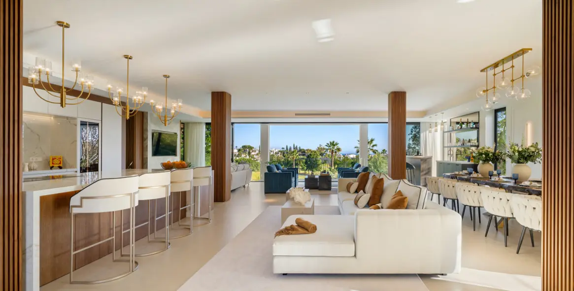 Продажа  отдельно стоящей виллы в Nueva Andalucía 12