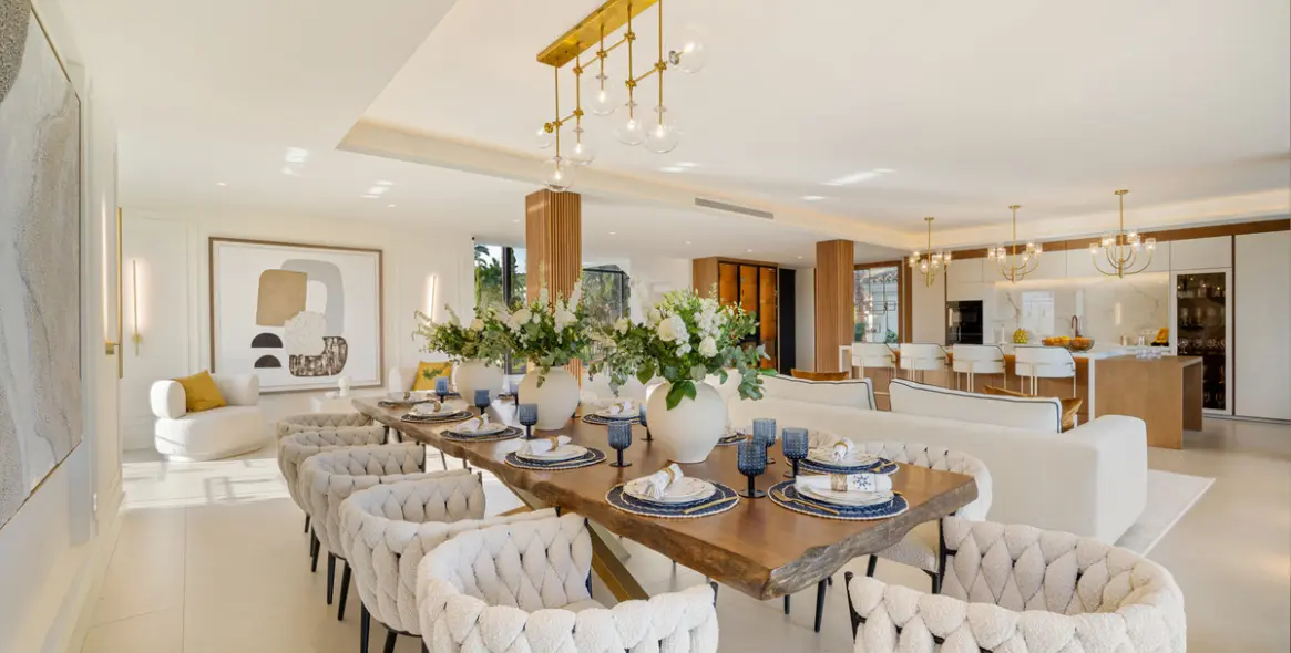 Продажа  отдельно стоящей виллы в Nueva Andalucía 14