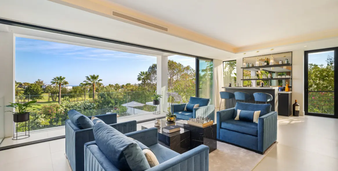 Продажа  отдельно стоящей виллы в Nueva Andalucía 17