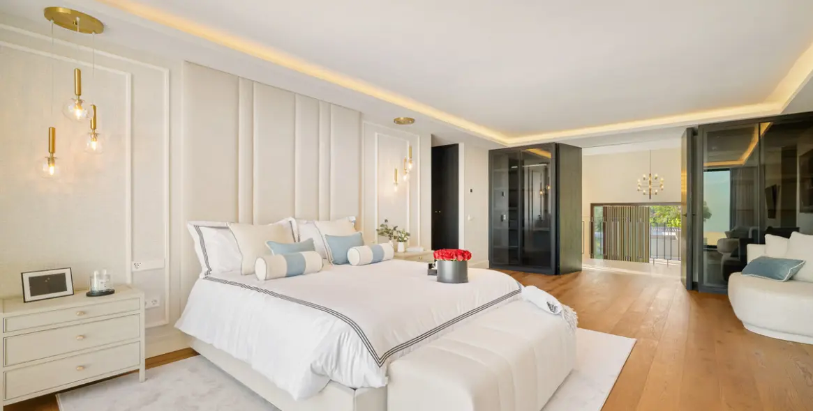 Venta de villa independiente en Nueva Andalucía 29