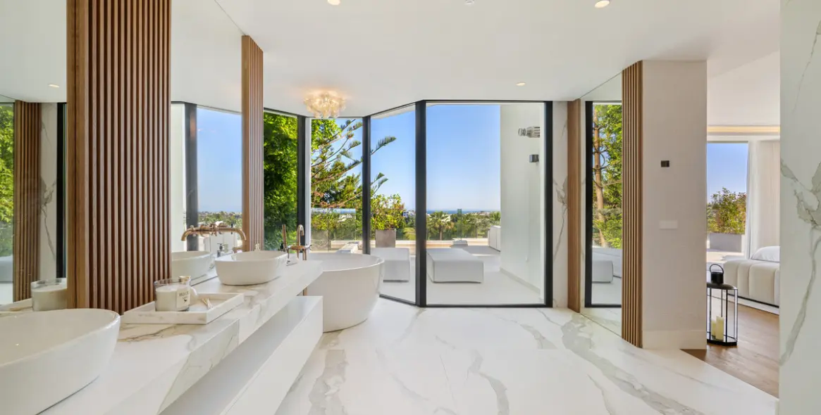 Venta de villa independiente en Nueva Andalucía 32