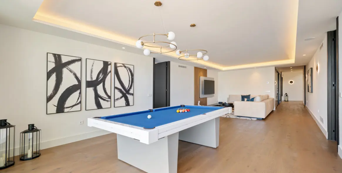 Venta de villa independiente en Nueva Andalucía 42