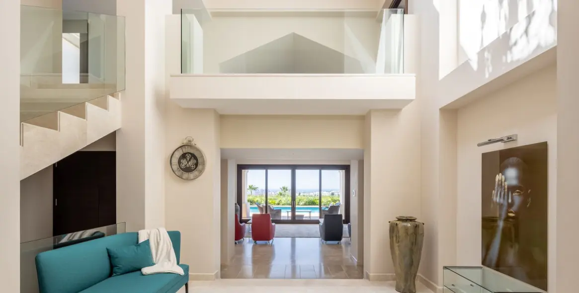 Продажа  отдельно стоящей виллы в Benahavís (район Los Flamingos) 5