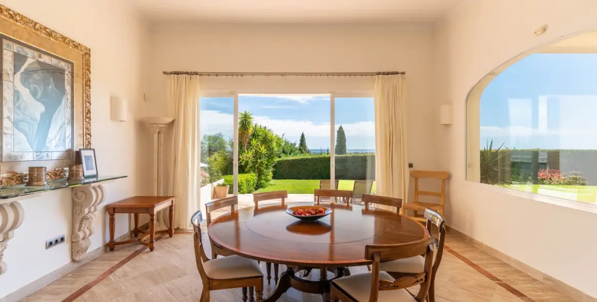 Sale of detached villa in Benahavís 14